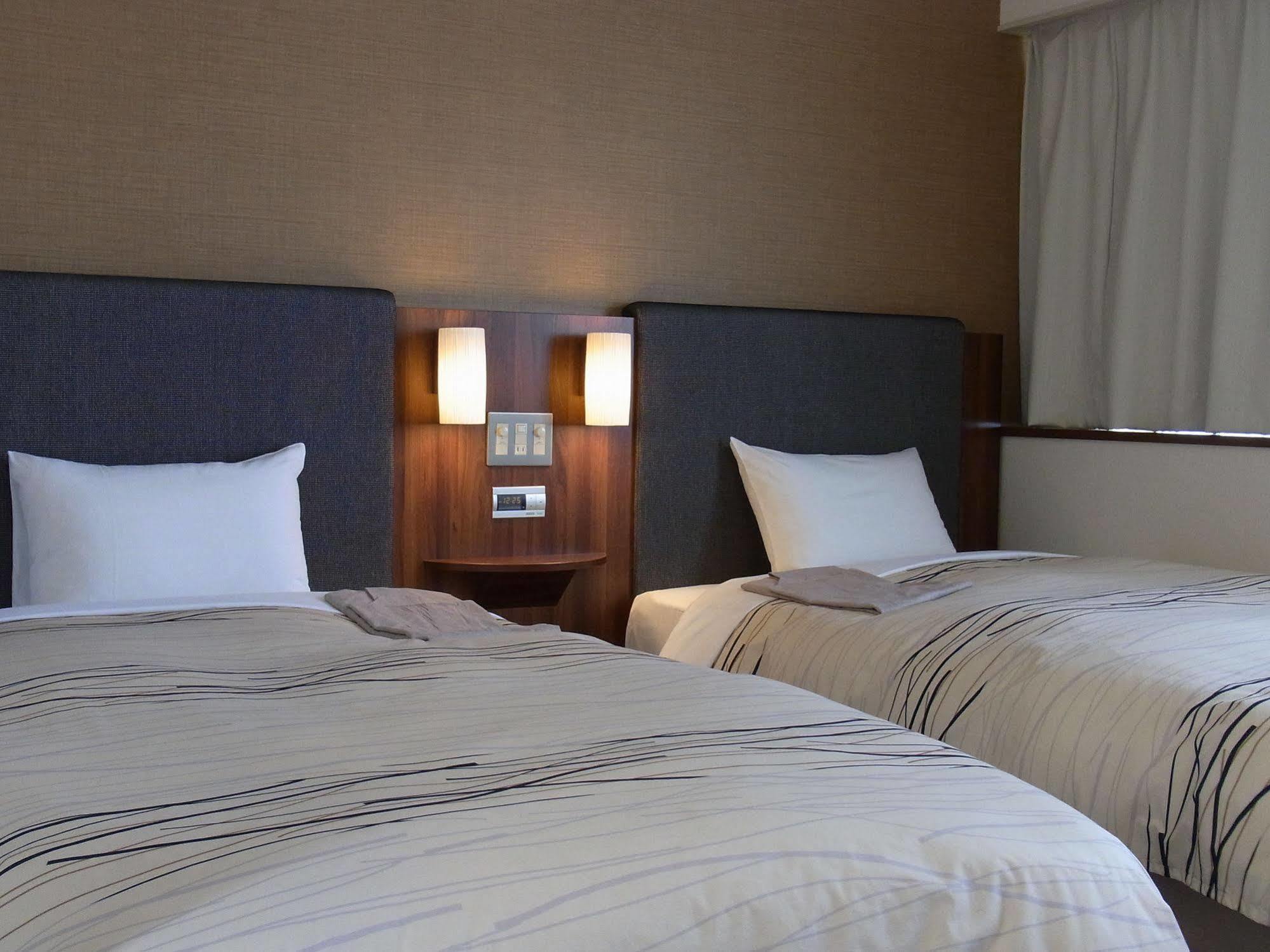 Fukui Manten Hotel Ekimae Kültér fotó